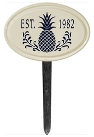Pineapple Petite Oval Lawn Marker Black