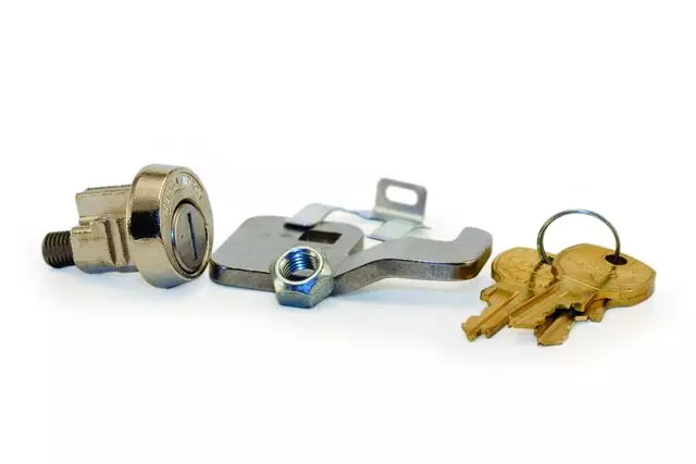 Compx/National Tenant Cam Lock With 3 Keys Each – Hook Cam For Type I Product Image